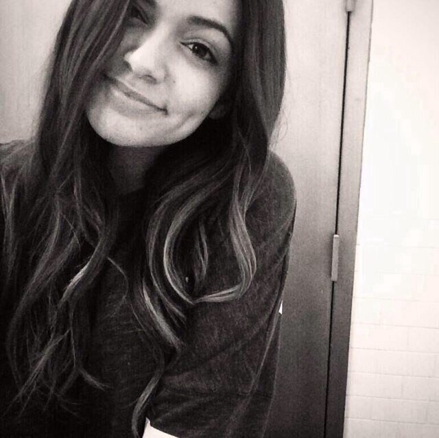 flowerxbeth's profile picture. ❁ Winnie is my spirit animal ☼ Met bethany 4/19/14 ❁