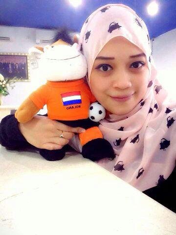 I'm a Fighter and daddy's Little Girl.. :)