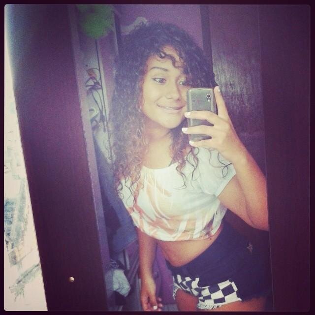 O dia na frente , está esperando para ser o que eu quiser . E eu estou aqui a escultora que pode dar forma. Segue , que eu sigo de volta :)