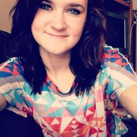 Chantelle Schroeder (@chantelle_schro) Twitter profile photo