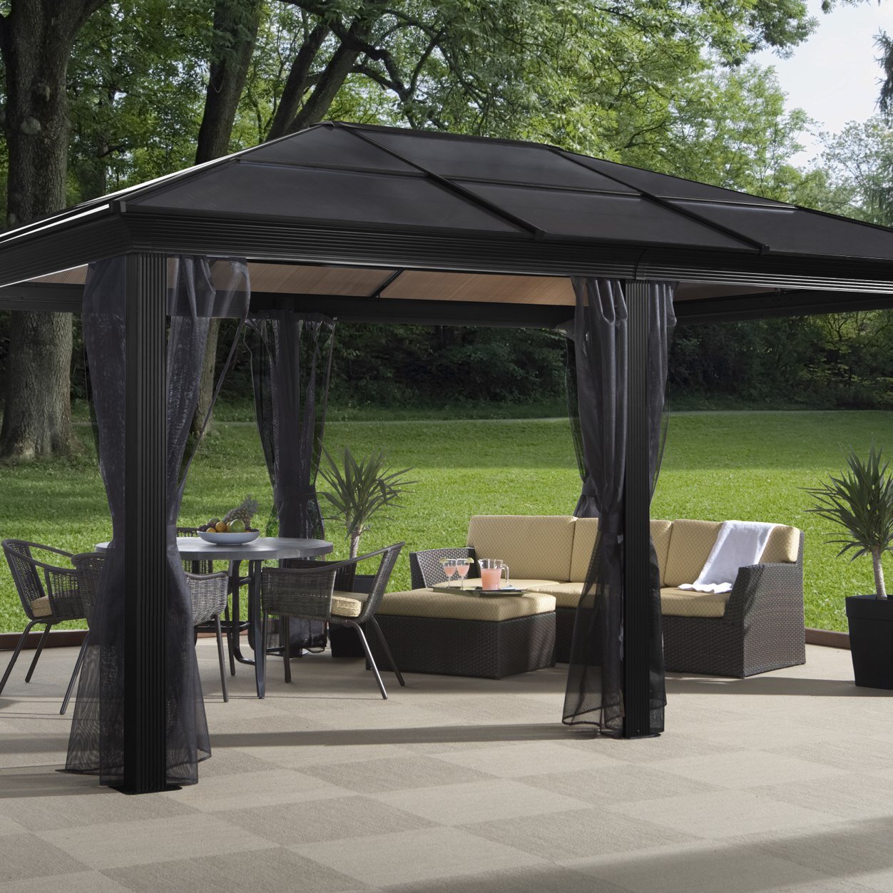 North american leader designer and manufacturer of gazebos and solarium. Our website is transaction, prices unbeatable!