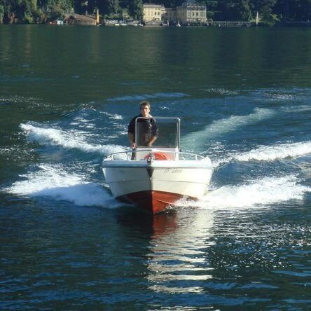 #Noleggio #barche in legno e #motoscafi 40 HP.
#Boat #rental, #woodenboats, #motorboats 40 HP. #Moltrasio #LagoDiComo #lakecomo