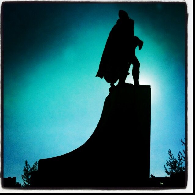 Shiny_E_Guru's profile picture. Words. Music. Satire. Rubbish. My life is an ironic installation.