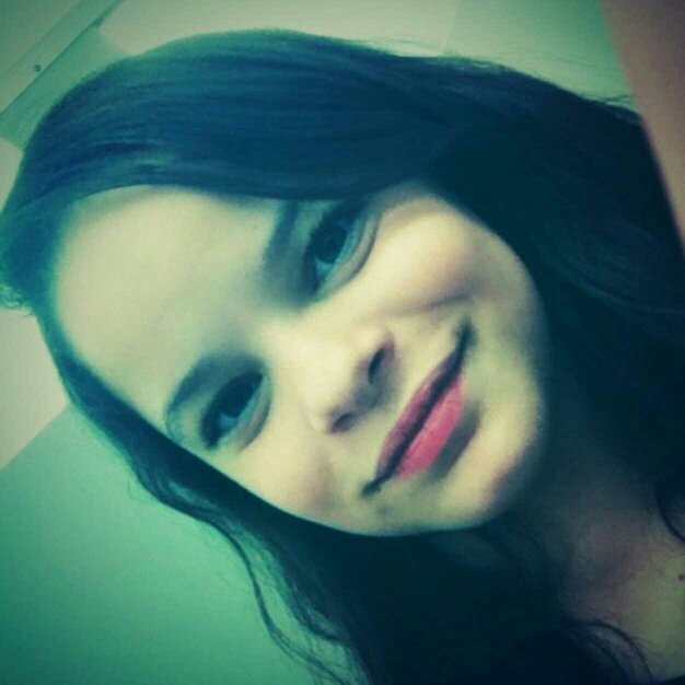 i love singing and music and im awsome so follow me like now ps love rihanna