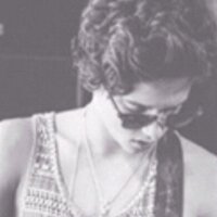 امبرس. (@zoyaas) Twitter profile photo