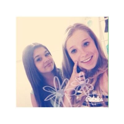 LauraGewoon's profile picture. blond~girl~dutch~groevenbeek~ermelo~directioner