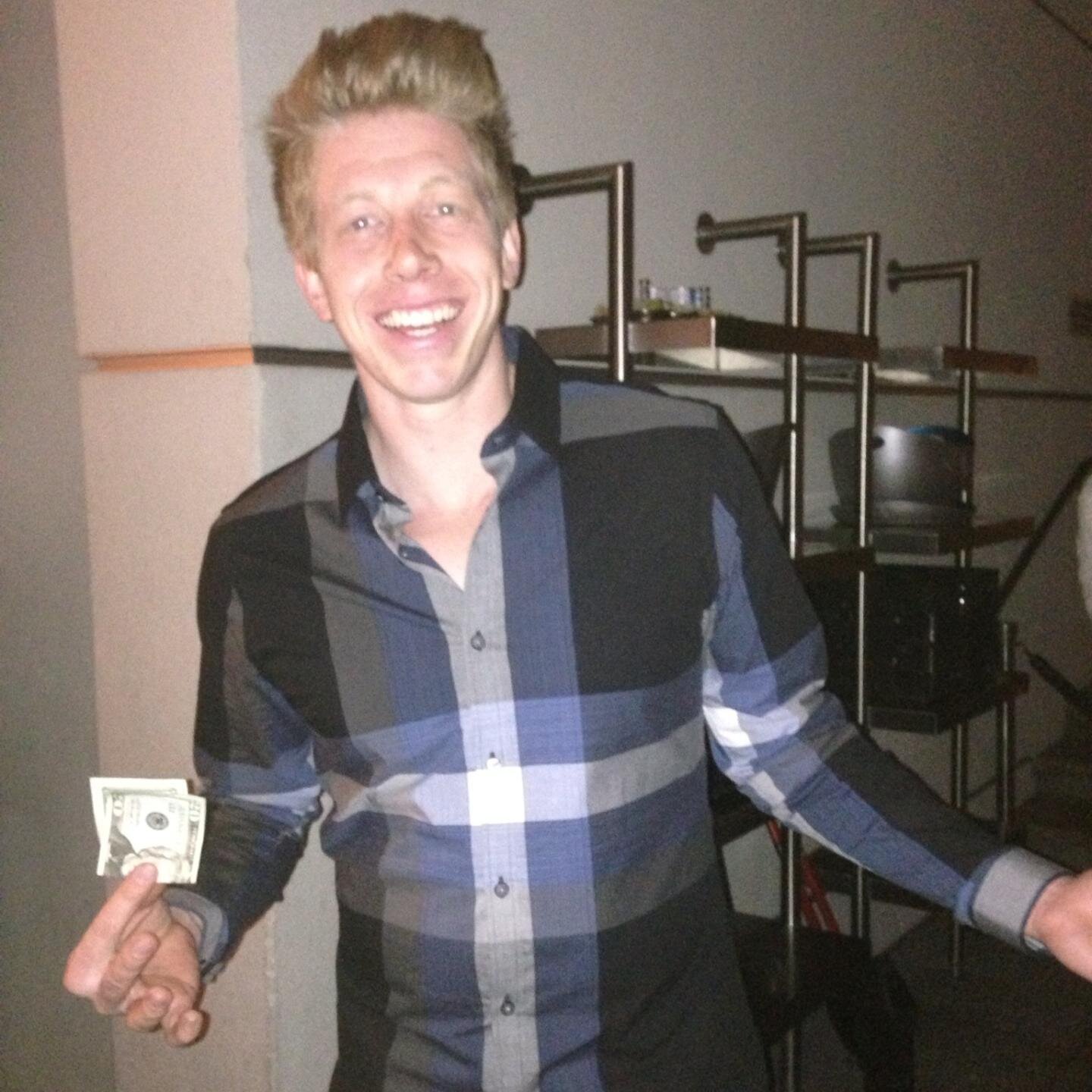 MixedbyMerK's profile picture. 