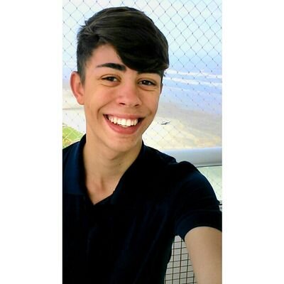 Cada um tem o amor que pensa merecer.