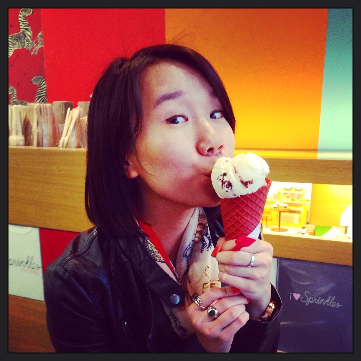 bettykit's profile picture. Digital media nerd. Love: Traveling, food, dancing and yoga