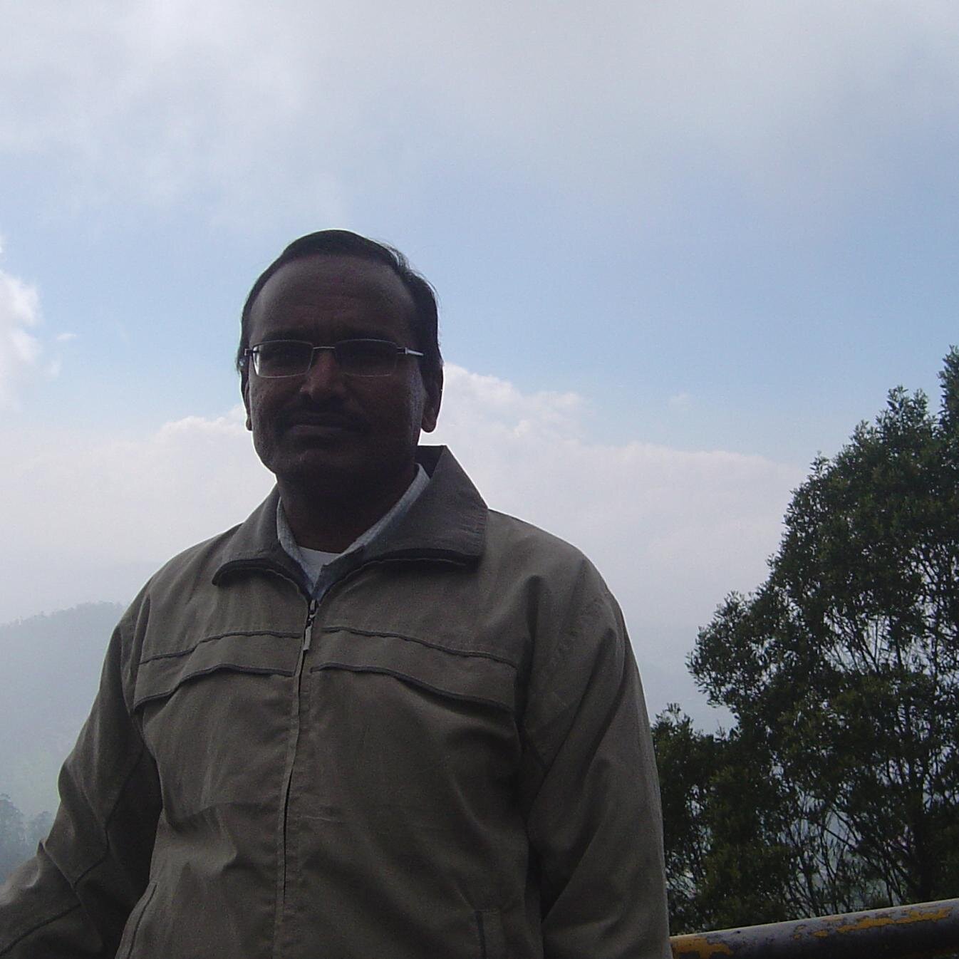 raviam1's profile picture. 