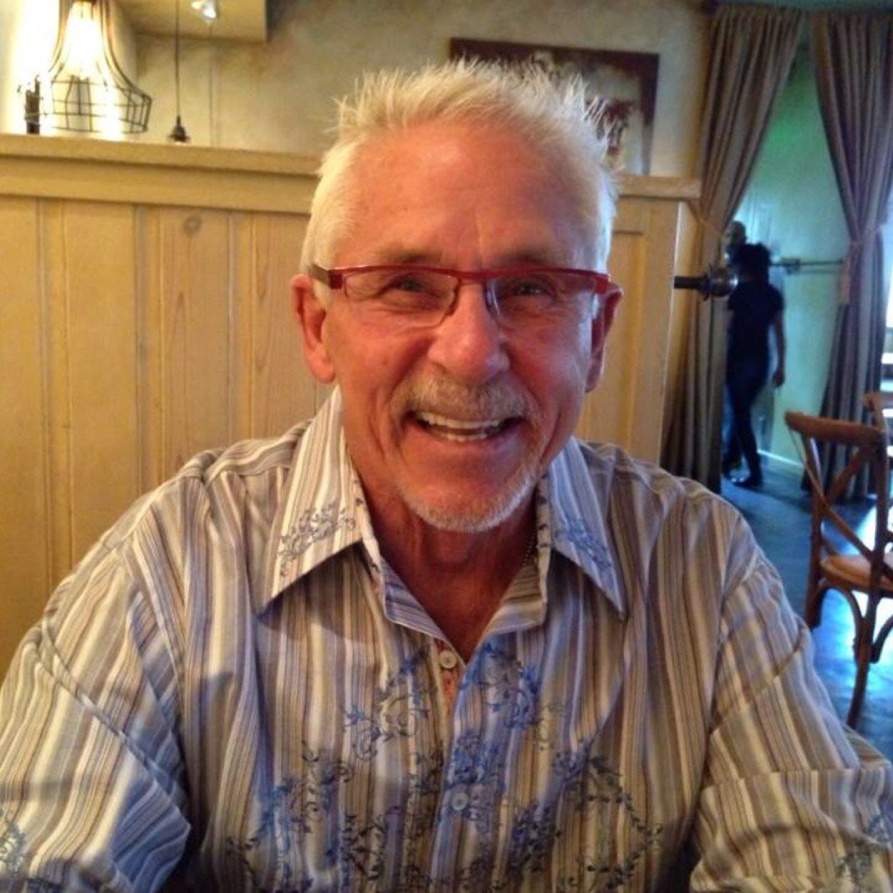 melmaki1's profile picture. 