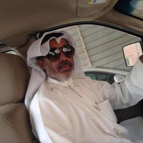‏مزاجي لا يعنيكم، ومعنوياتي لا تمزجونها بمعانيكم .. إذا غضبت انفجر لكنني لا أفجر في الخصومة، وإذا هدأت أهدي الضحكات لمن يهدهم الحزن! (صحفي في سبق)