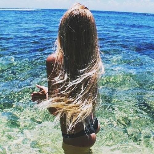 ela é da night praia, sabe viver ✌