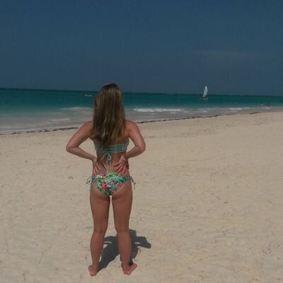 seemannator_xo's profile picture. Just some tiny, blonde dork with a really awkward last name; with the dream of helping little chillins one day.