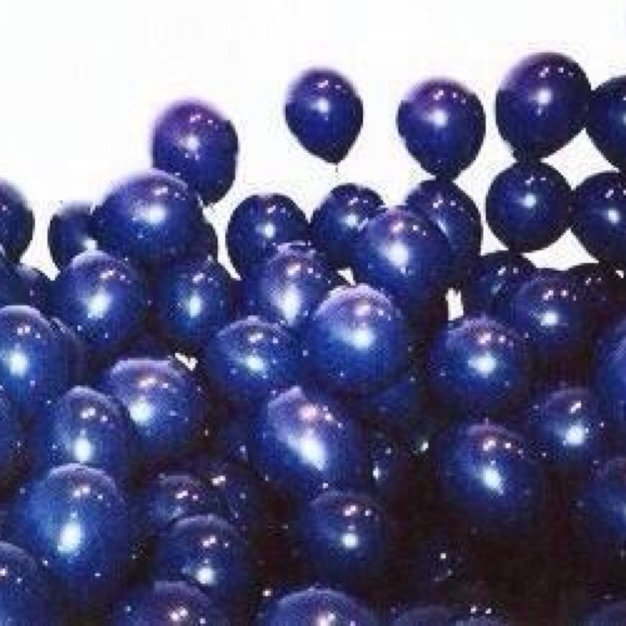 HELLO HERES A FREE FOLLOW :-) so pls follow @radiclcraic pls ill dm you to michael cal or luke if ask ok ily