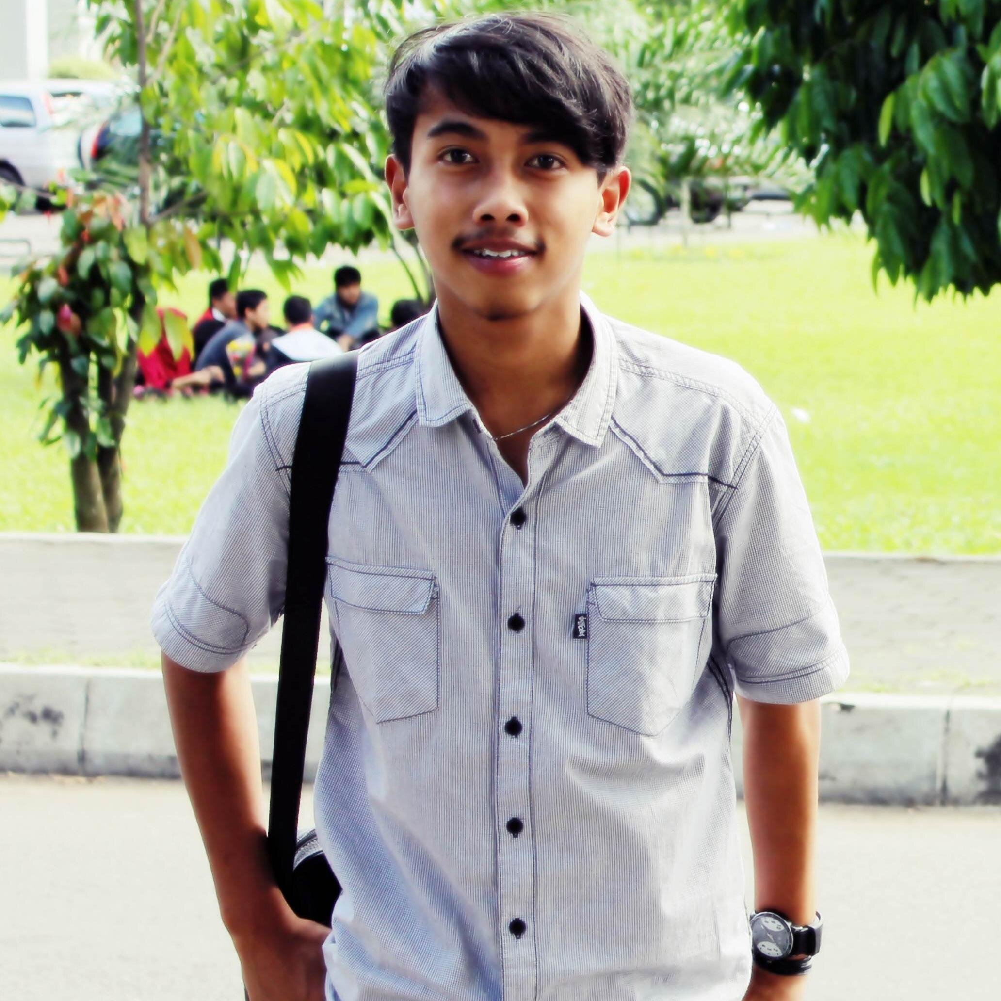 Bagas_samodra's profile picture. Warih Bagas Wicaksono | 12.Mei.1994 | Universitas Muhammadiyah Magelang | follow me I'l follow back ~(‾▽‾~)~(‾▽‾)~(~‾▽‾)~ just mention |  25BE49F9 I Madridista