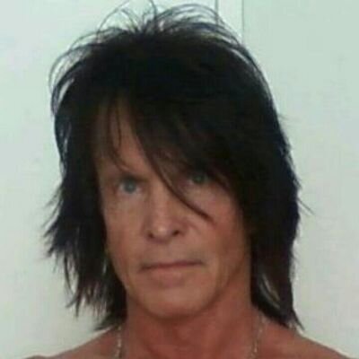 Retired hair artist.  Married to Linda since 1986. Father and grandfather.