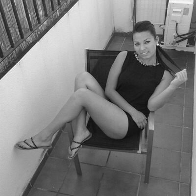 Soñadora de grandes metas,Estudiante y boxeadora;futura militar o Guardia Civil .. quien quiera saber mas; q se compre un libro!;)