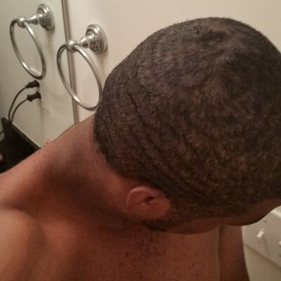 LukkyLukhi's profile picture. 