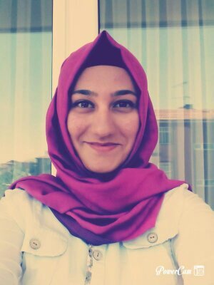 bazen agresif ama yinede gülümsemeyi bilen , kısaca büşü derler,fenerbahçe aşığı ,18 dibine kadar angaralı   İNSTAGRAM : bsra_kutlu