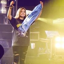 Hi I'm Belieber| Smiler| Lovatic| #NeverSayNever and #Believe I love Kidrauhl