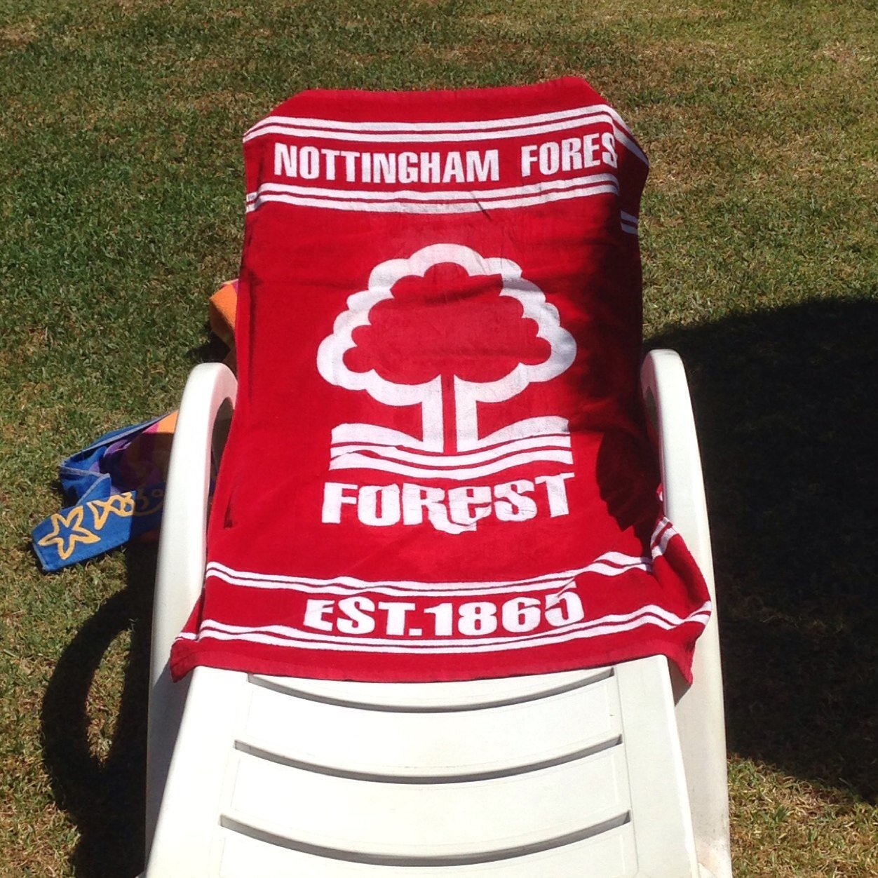 The famous Forest Beach Towel on its travels from around the world #Ureds ☀️.  ⚽️ #NFFC ⚽️