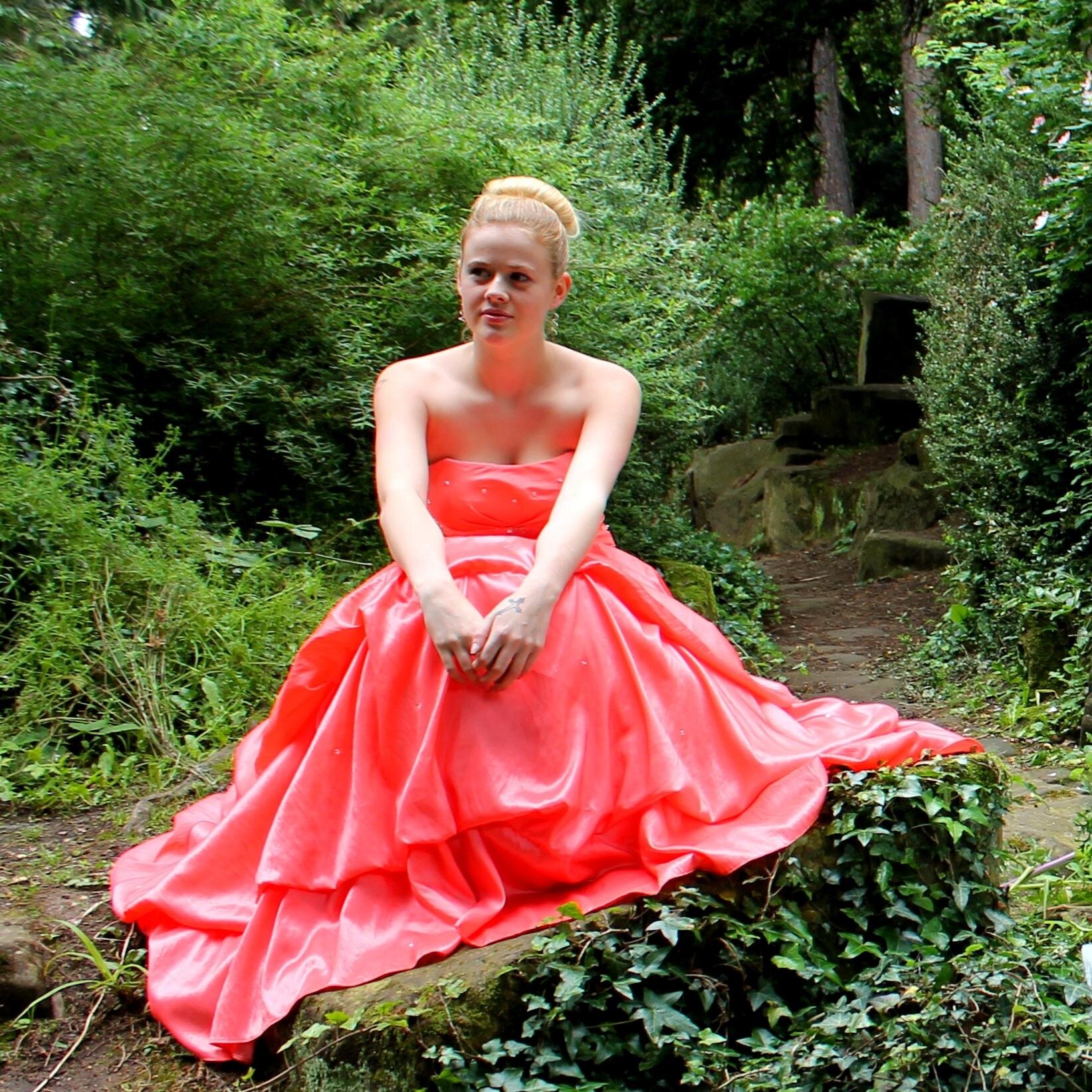 Model & Actress Smile everyday its the best source of vitimins
