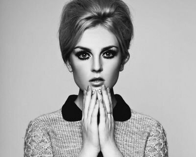 I am Perrie Edwards twin,believe it or not,and i'm enjoying every single bit of it!#Mixerforlife,#Enjoyingtwinlife#LittleMix#livelovelaugh:)