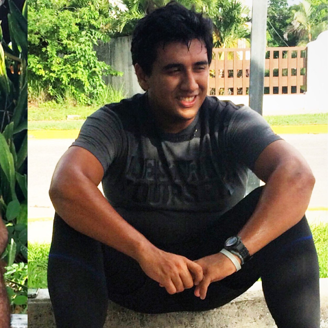 Male
Age:19
Height: 6ft (1,85)
Weight: 242 (110kg)
GW: 185 (85kg)
#BreakToBuild