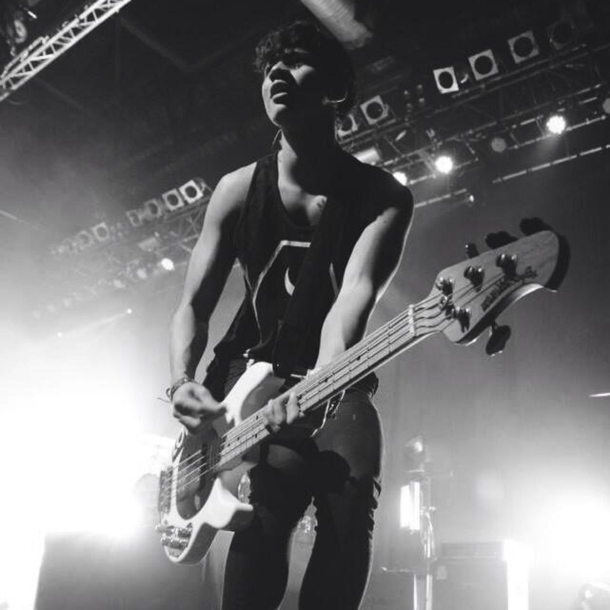 calum on stage aka sex