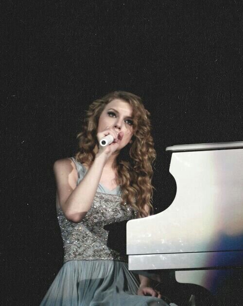 Taylor Alison Swift.                              meredith didnt eat your bios I did