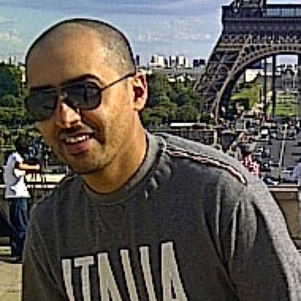 Travel, photography, coffee/tea addictive. Recreating my self and walking on the success road and no matter how far it is! Hilal &AC Milan fan &hate FC Barca