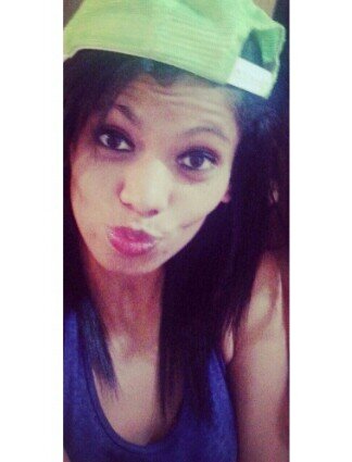 ''Amava o sorriso dele. Sempre amei. Mas dessa vez, preferi o meu.''