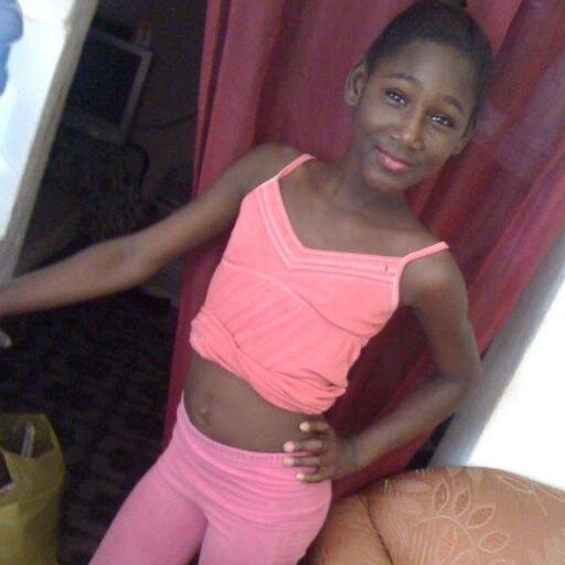 Mua Mua Mua SoY DomiNiCaNa Mua Mua Mua Mua 
:* :* ♥ ♥ ♥