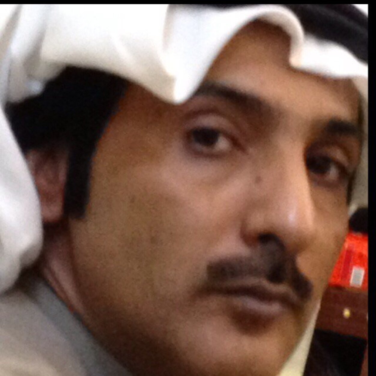 ‏أكتبُ عن الفقْد ، لكني لا أرتجي عودةْ أحد ؛ لا أقتبس