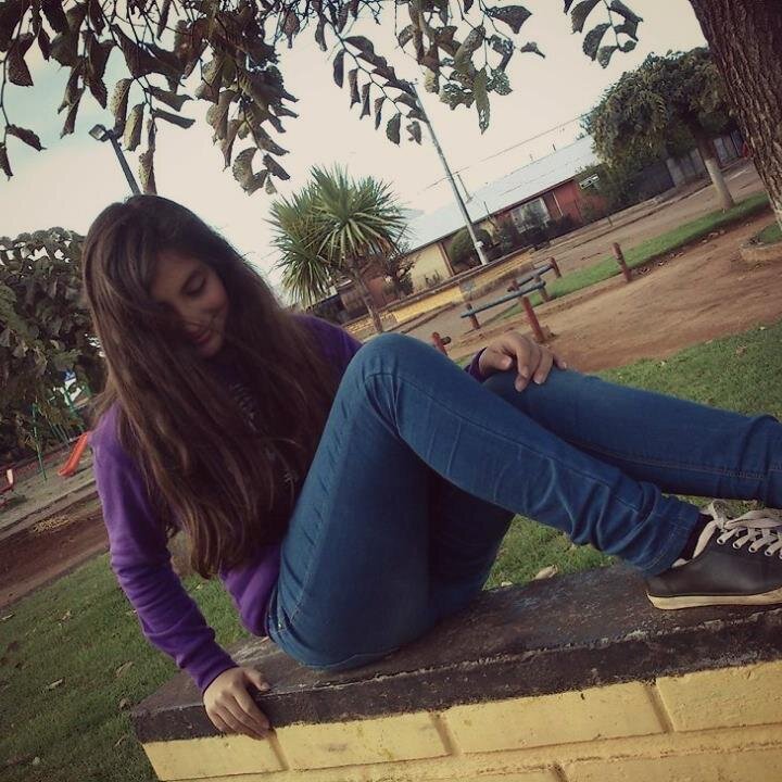 AnaisMuozPoblet's profile picture. Anii/Chile/Belieber/Justin Bieber/Bob Marley/Skrillex/Porta/Música/idiota/piola/BDC3 La opinión es tuya,pero la vida es mía-Bob Marley.