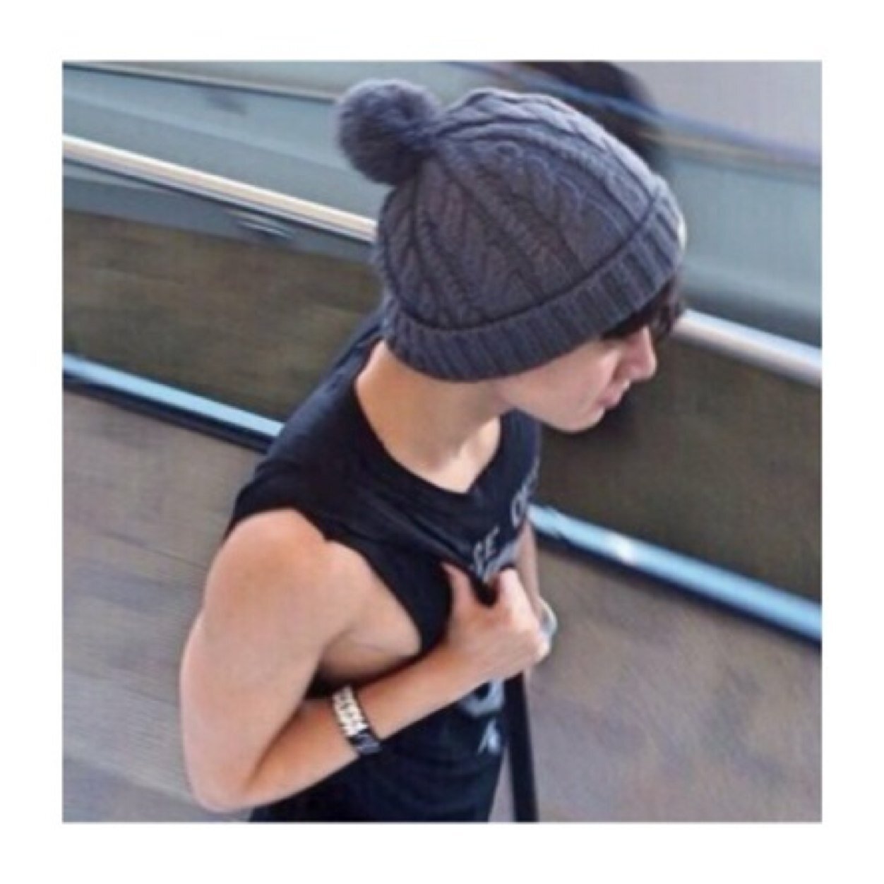 free follow just bc you deserve it || @mwahood