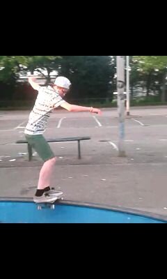 Skate  Mac Miller Beginner pro skateboarder        ig: owenvans