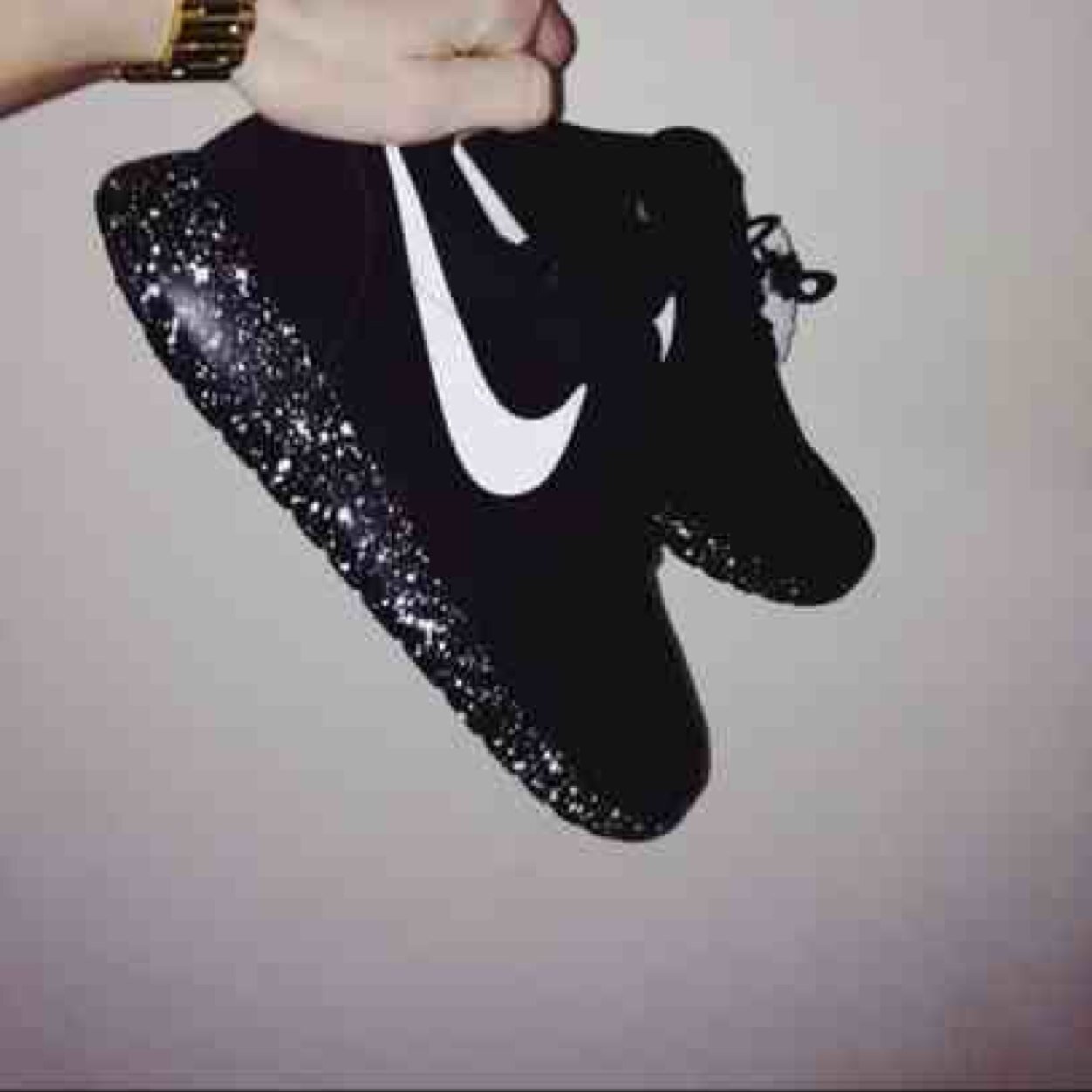 nike roshe speckled sole