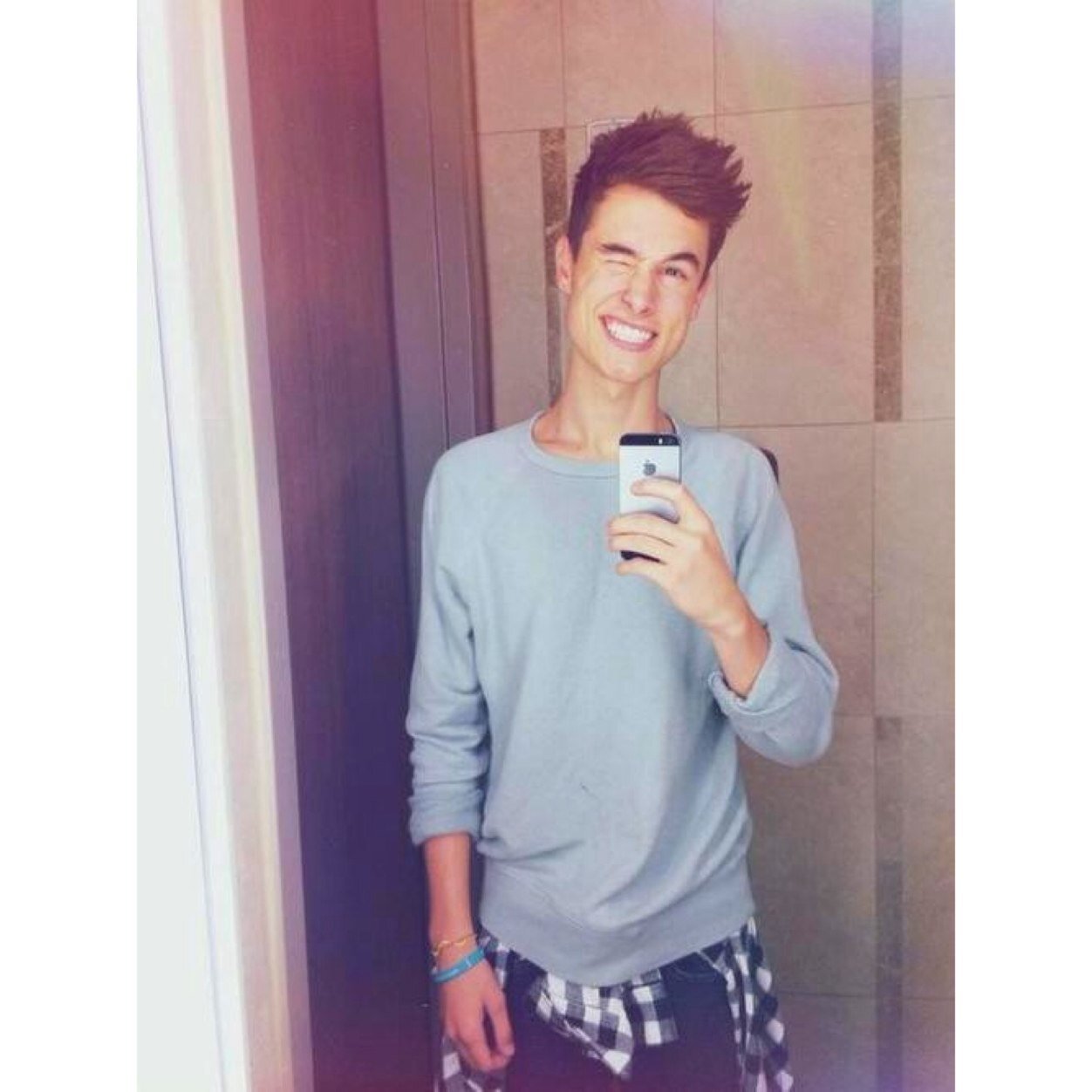 So in love with viners and youtubers