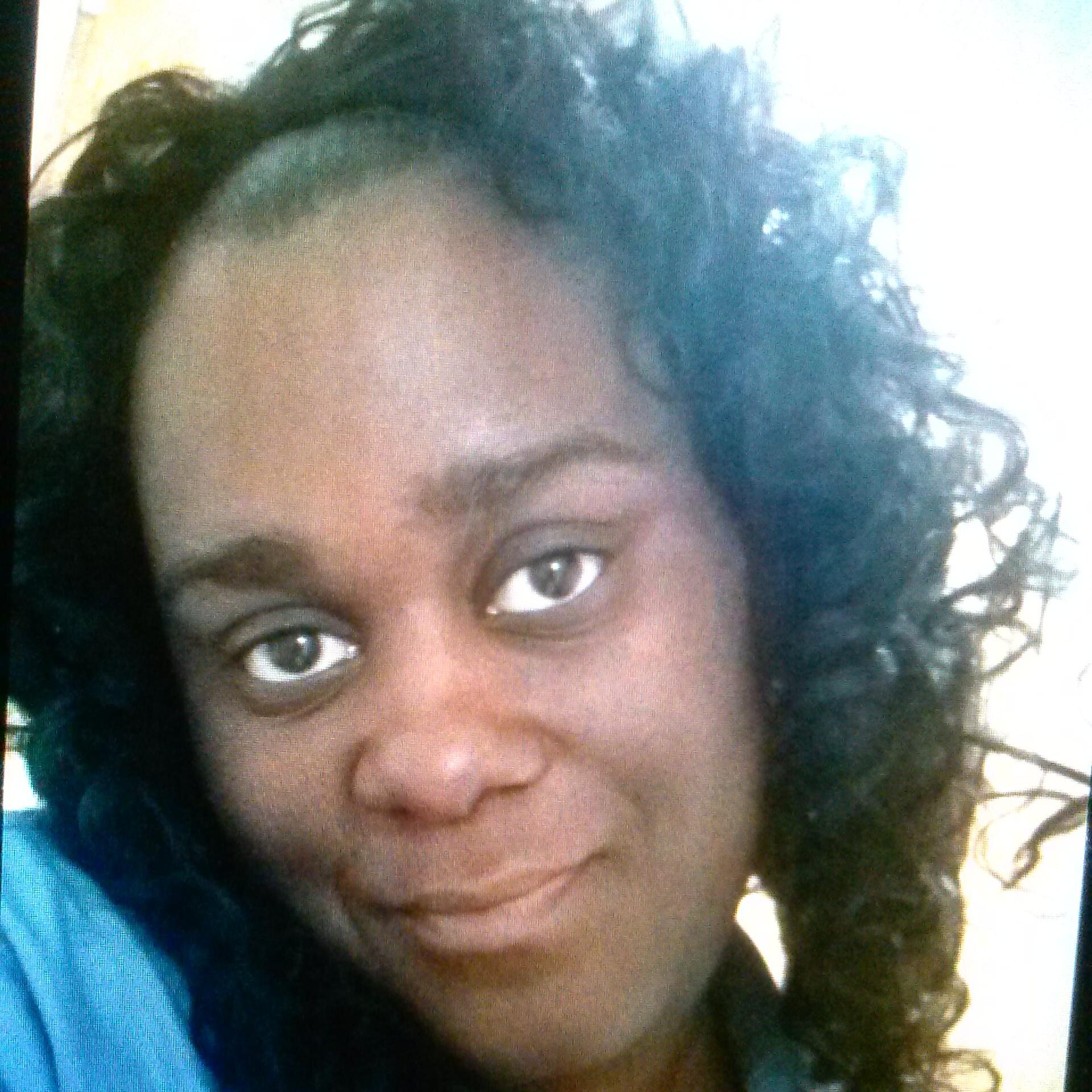 CrysMONIQ's profile picture. 