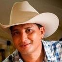 Folklorista y Fiel a Los Tiburones de La Guaira.