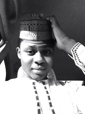 I am me nd I wount change 4 any one..... Ya Allah please protect me from hellfire....Allahumma ajirni minal naar *ameen*