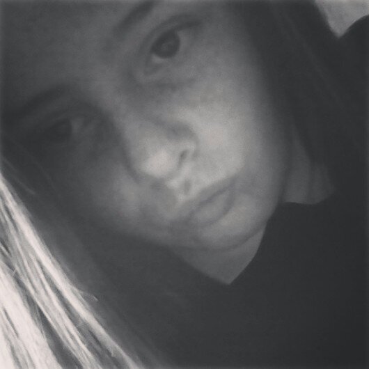 I love Queen B and RhiRhi! Follow me and my sister @kelly_seagrave