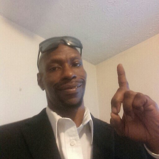 #TeamMe!!FloridaBoyReppin! Sports aficionado nd  gym junky. Work hard, play harder¡