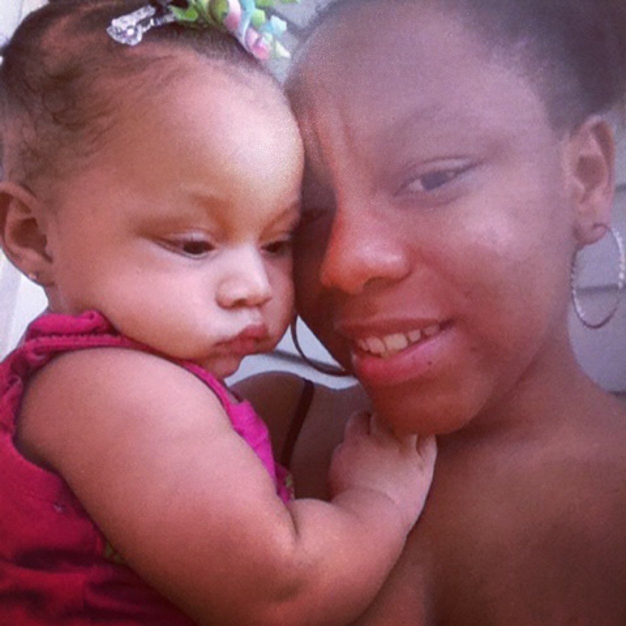 #TeamGemini #TeamLoved #TeamSwaqq #TeamRedBone Ayee follow me and imiqht jux follow baqk.