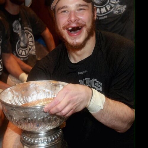 Height:35.25 inches Weight:34.5 lbs Winning the Stanley Cup: Priceless