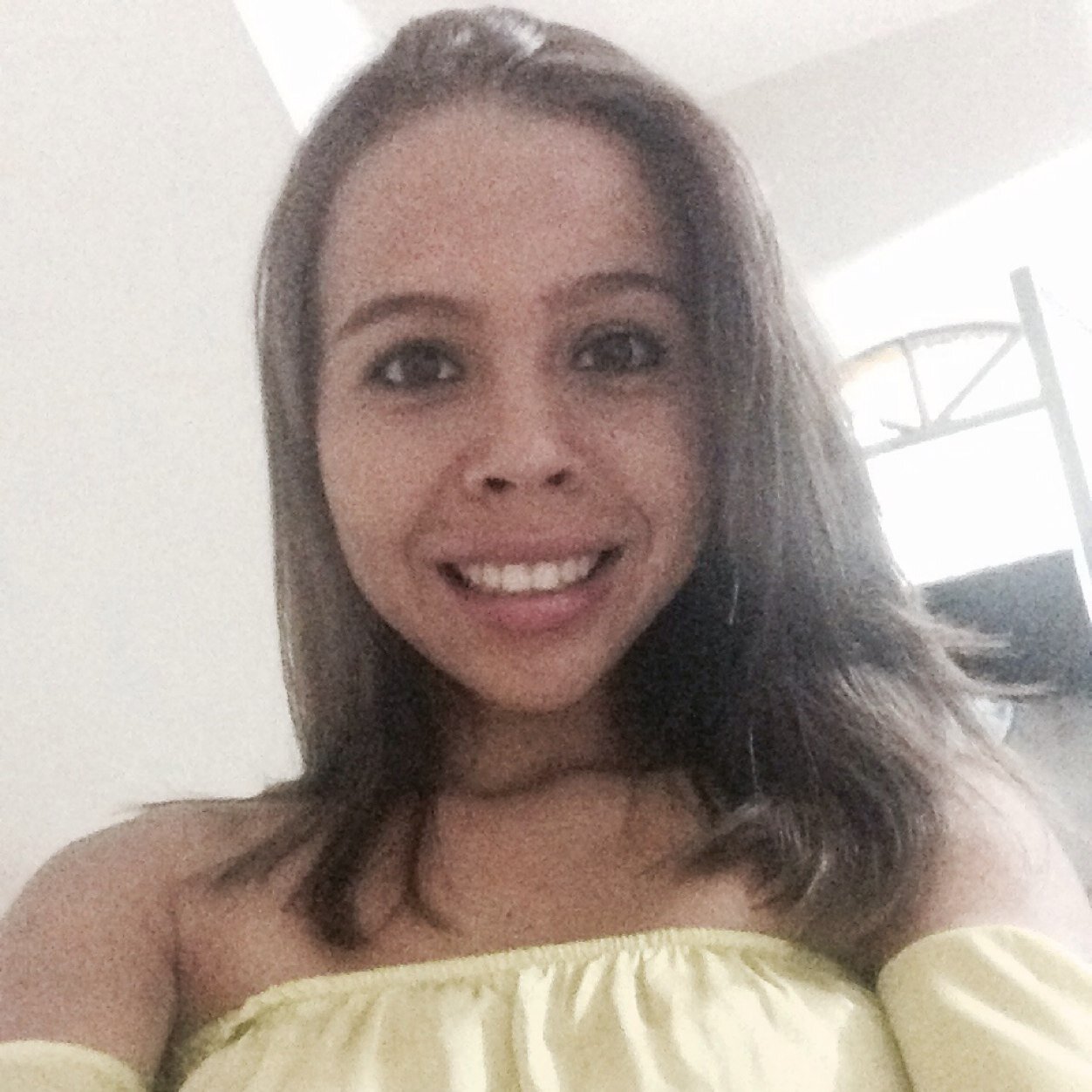 Brasileira / Mineira /Guanhães A vida é feita de ilusões , escolha a sua e seja feliz !! ✌️. Whatsapp : 33 88382677.