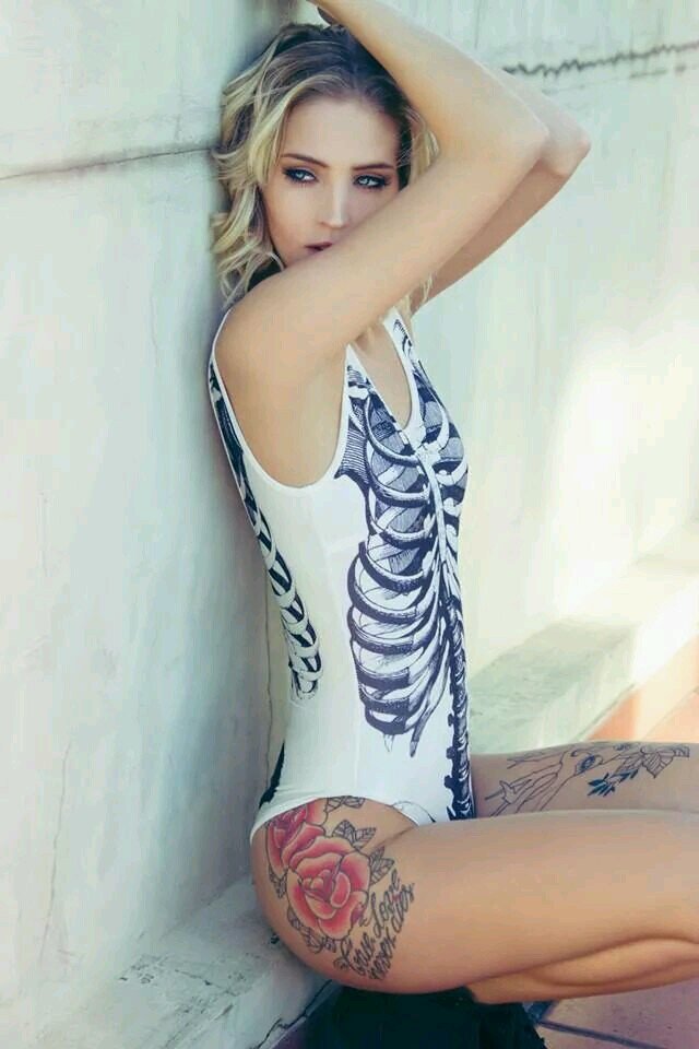 juli_debernardi's profile picture. insta: cookiedebernardi