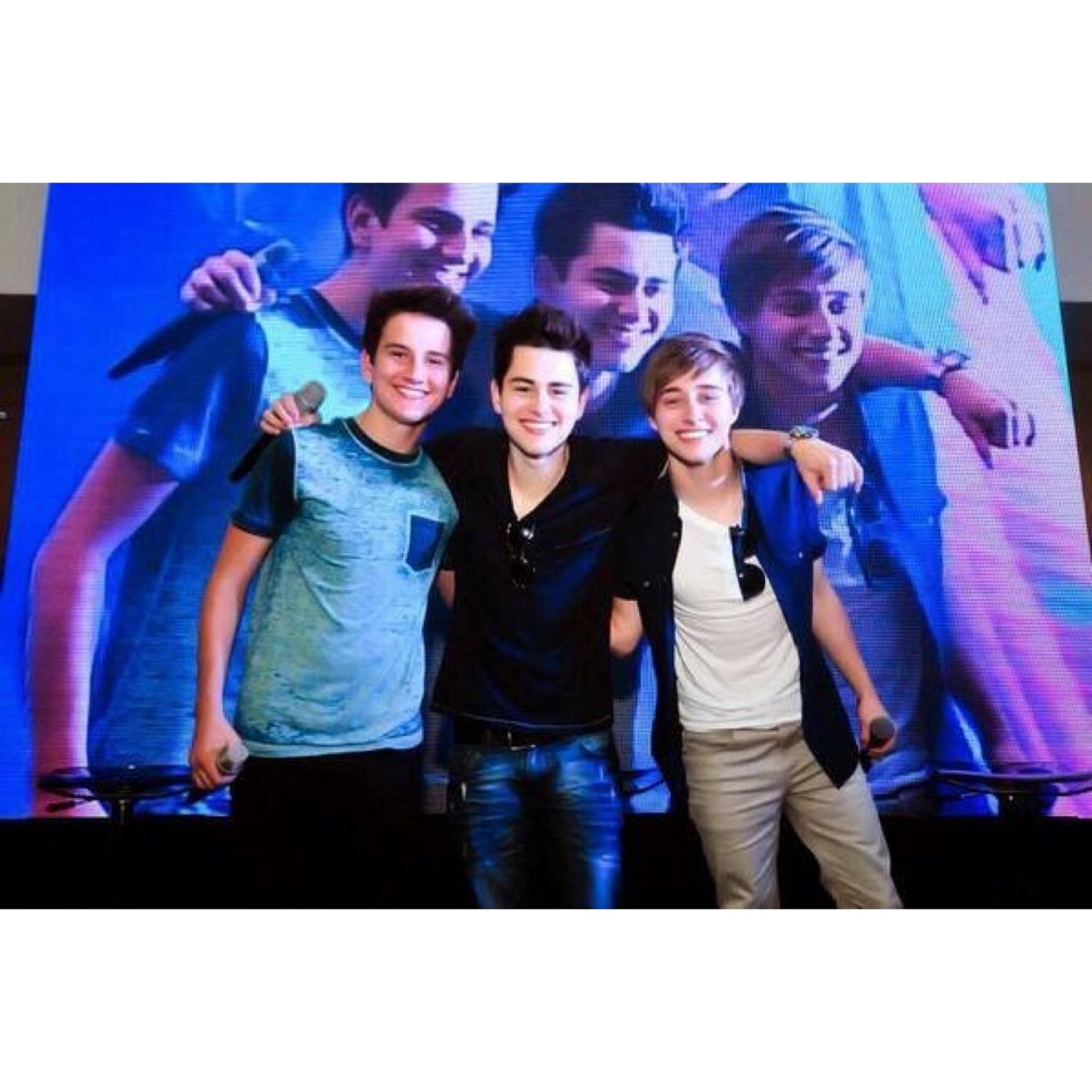 CHIPOTLEBYE's profile picture. 3 GᑌYᔕ KIᑎᗪ Oᖴ ᖇᑌIᑎEᗪ Oᑌᖇ ᒪIᐯEᔕ